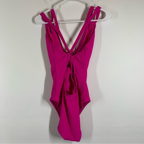 NWT Becca Cutout One Piece Swimsuit Size Medium - Picture 3 of 9